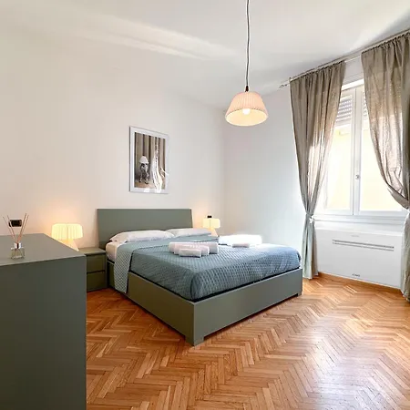 Vista Ghirlandina - Attico Sul Tetto Del Centro Al Settimo Piano Appartement Modène